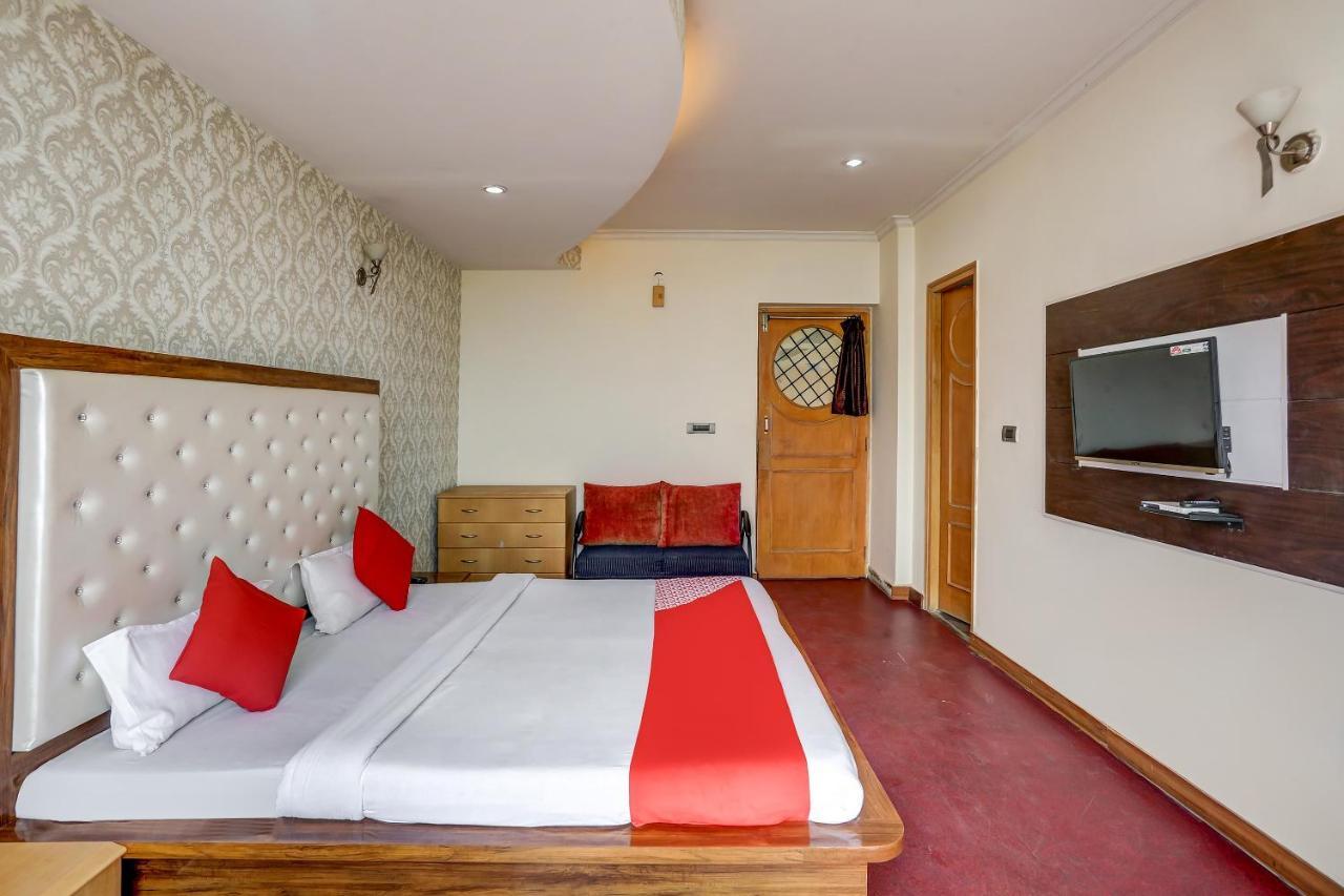 Oyo 71042 Sahara Estate Hotel Gorakhpur Esterno foto