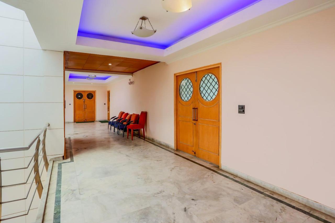 Oyo 71042 Sahara Estate Hotel Gorakhpur Esterno foto